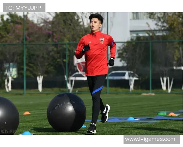 郭潇在足球赛场上的精彩表现与未来发展潜力分析